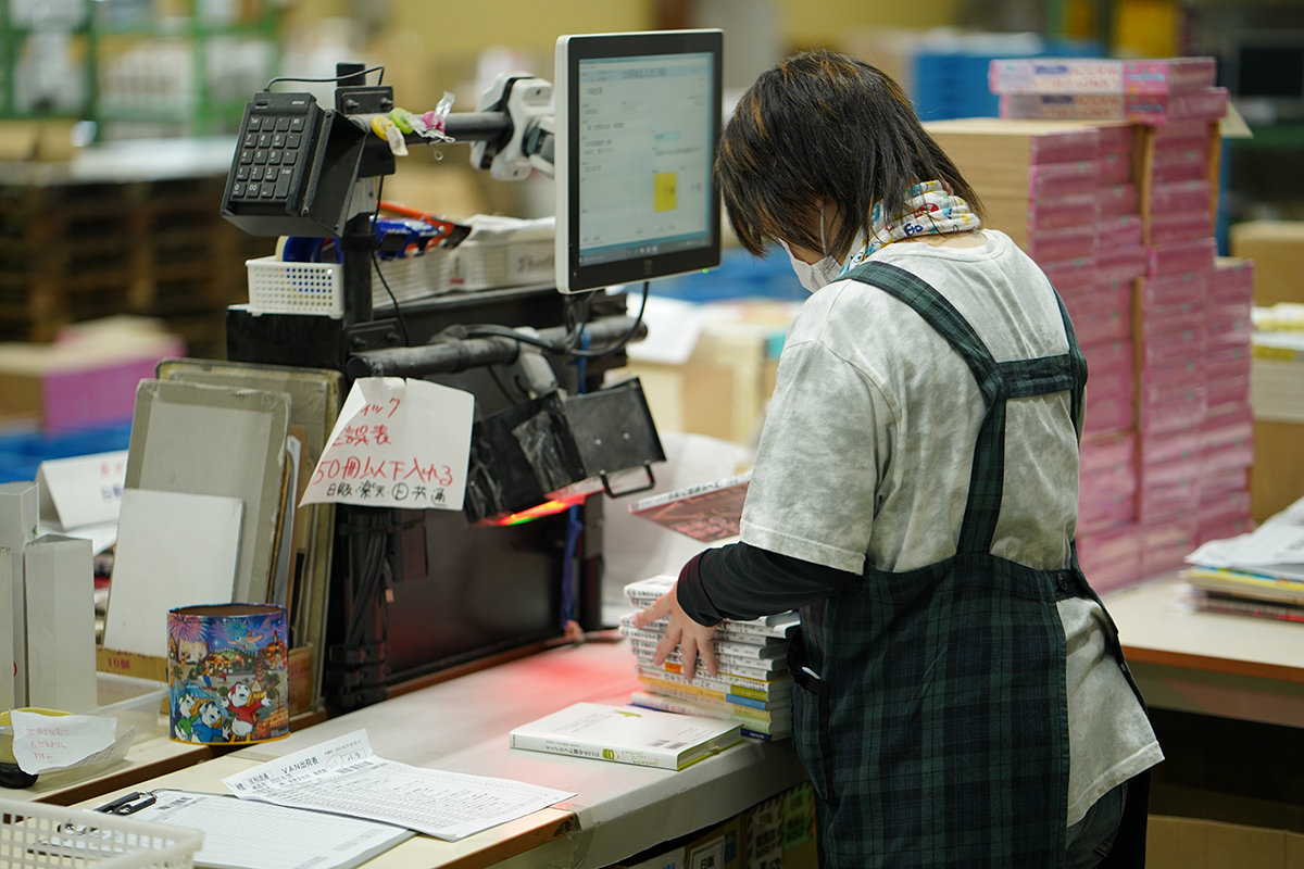 バーコードスキャンで万全出庫